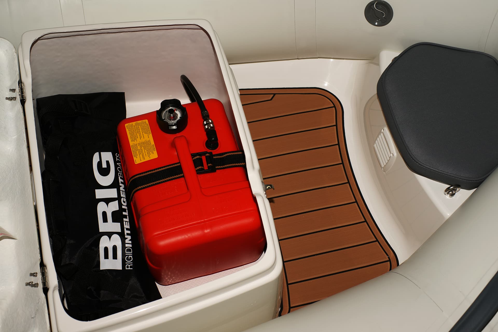 Brig Falcon 330 - Görsel 11