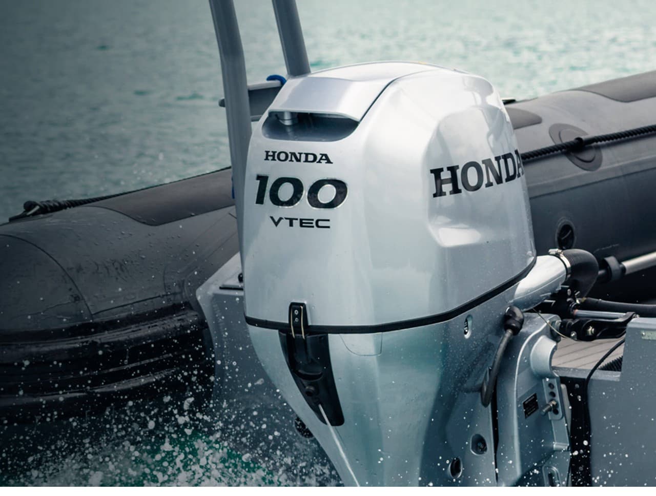 Honda HONDA BF100 100 HP Dıştan Takma Deniz Motoru