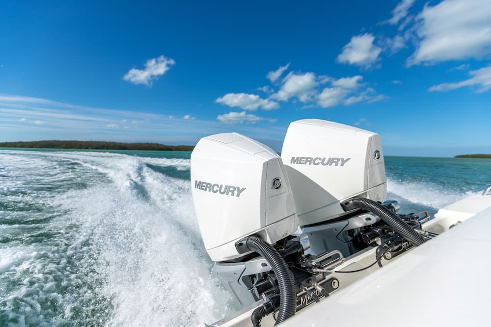 Mercury 150 HP Beyaz Dıştan Takma Deniz Motoru - Görsel 2